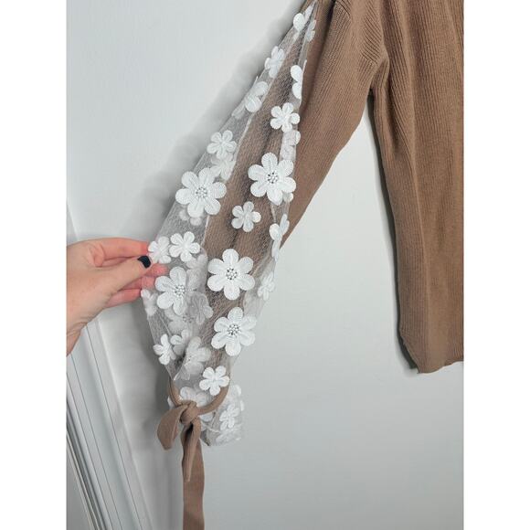 French Connection Caballo Floral Lace Sleeve Sweater Medium V Neck Balletcore - Picture 5 of 9